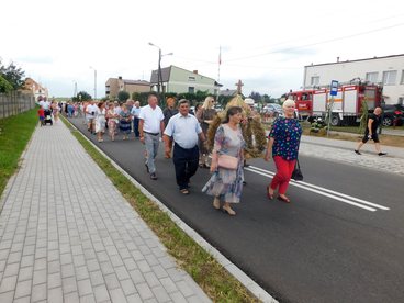 Dożynki gminy Skomlin odbyły się we Wróblewie. „Ktoś, kto przyjeżdża do Wróblewa, mówi, że to nie ten sam Wróblew”